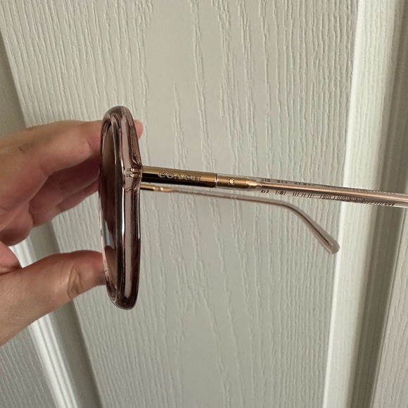 EUC Coach Oversized Geo sunglasses - Picture 6 of 6